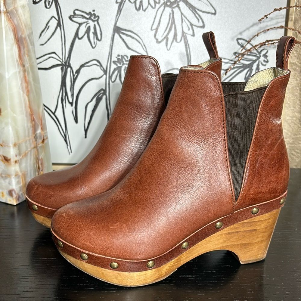 Five worlds cordani leather Chelsea boots cognac studded wood wedge 6